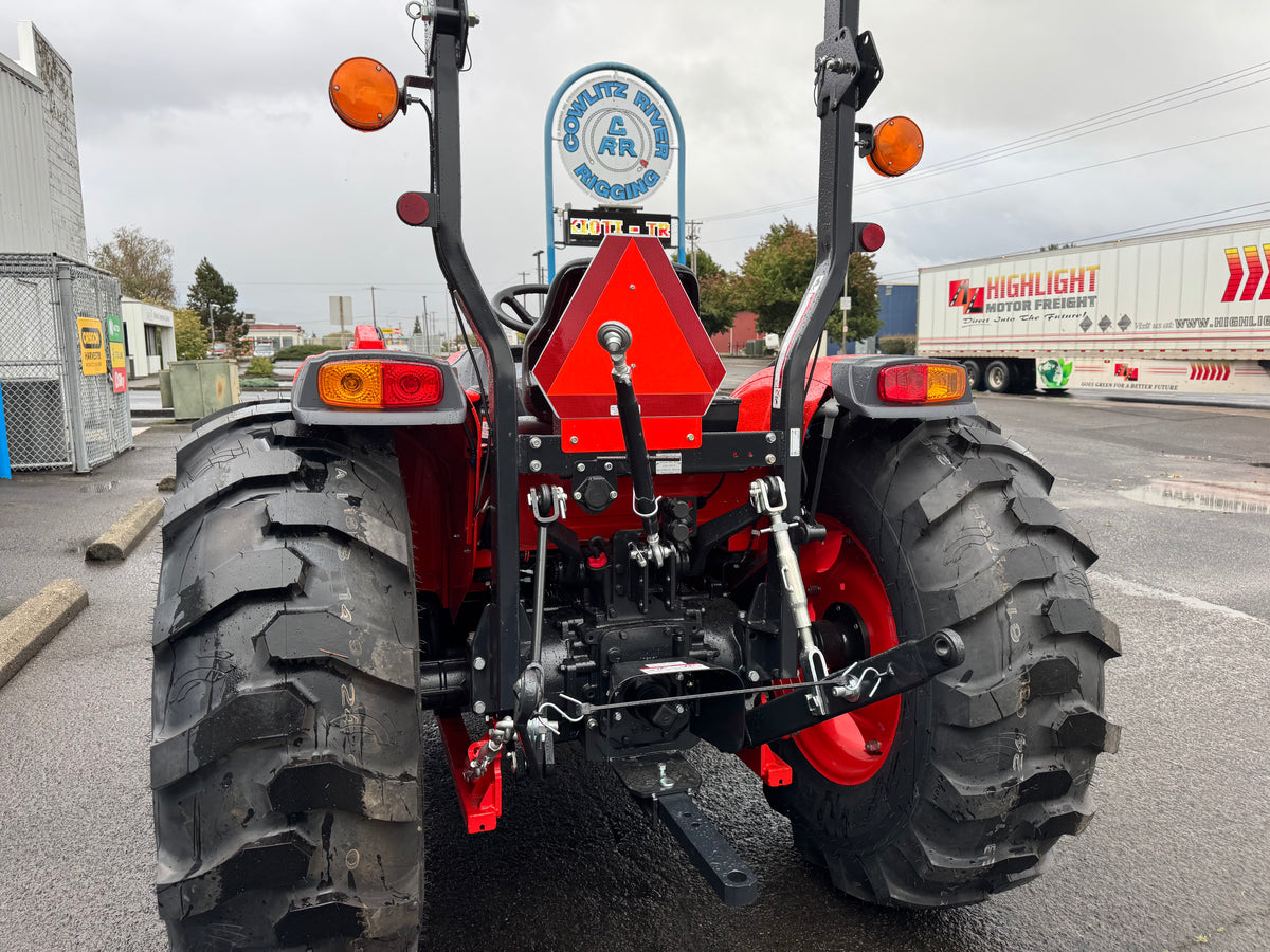 DK4720 SEH Kioti Tractor and KL5521 Loader