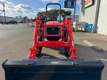 CK 3540SEH Kioti Tractor and KL4040 Loader