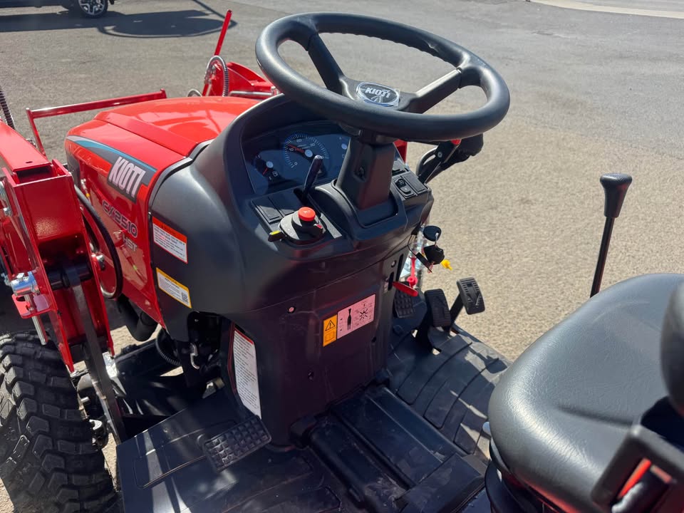 CX2510 HST Kioti Tractor and KL2510 Loader