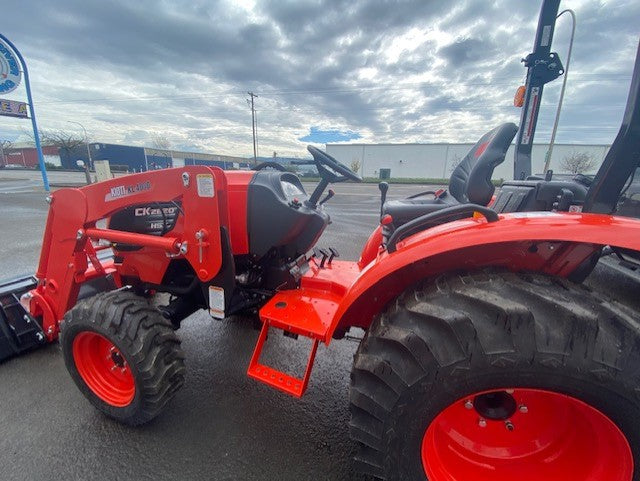 CK2620 HST Kioti Tractor and KL4030 Loader